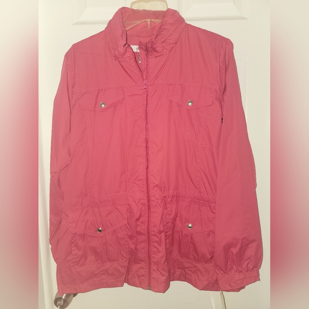 Larry Levine pink jacket with zipped up hood